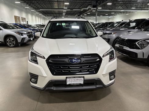 Used 2023 Subaru Forester Limited AWD/4WD image 2