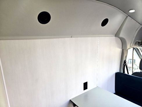 Used 2019 Ford Transit 350 XL image 49