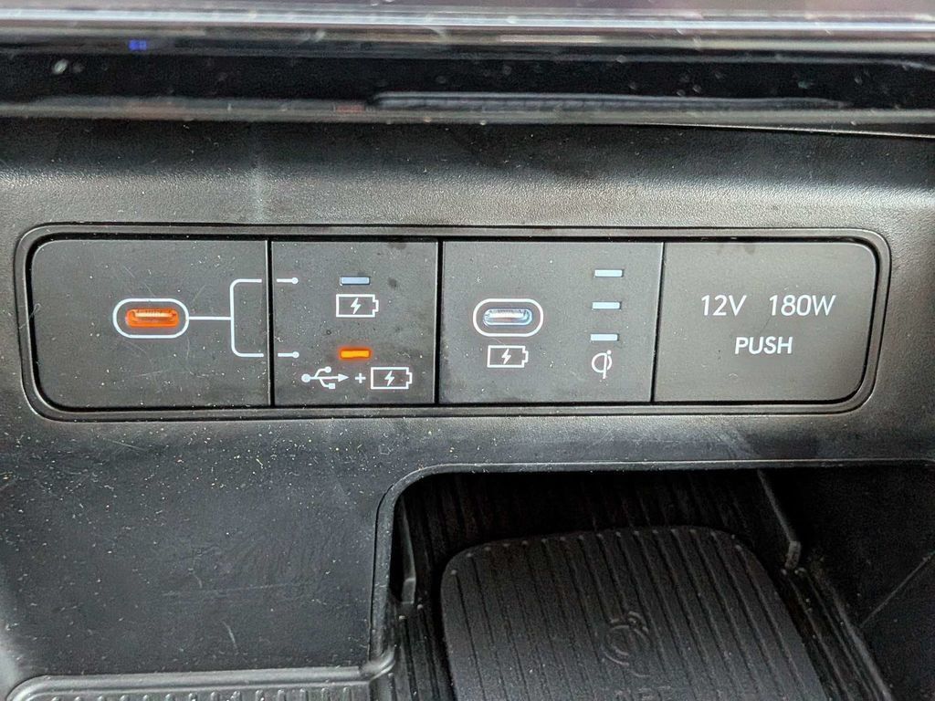 Certified 2025 Hyundai Tucson SEL AWD/4WD image 28