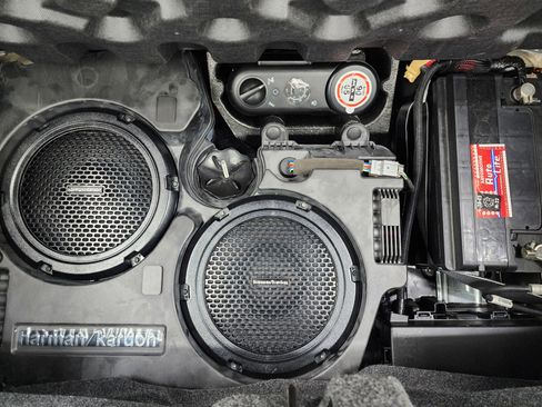 Used 2017 Dodge Challenger SRT Hellcat image 29