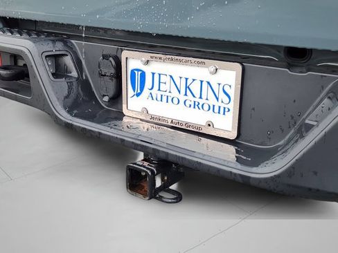 Used 2024 Jeep Gladiator Sport AWD/4WD image 16