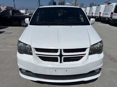 Used 2015 Dodge Grand Caravan R/T w/ Driver Convenience Group FWD image 5