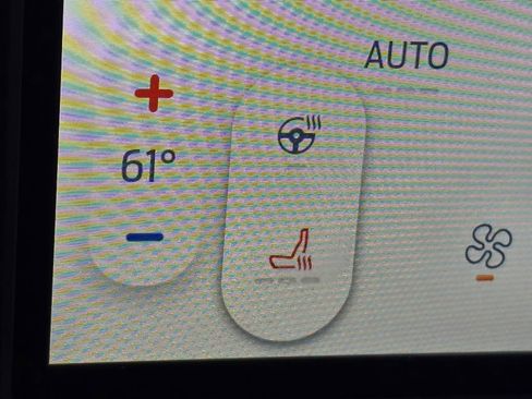 Used 2022 Ford Edge Titanium image 8