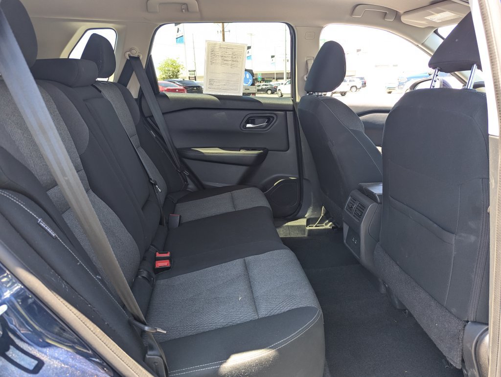 Used 2025 Nissan Rogue SV AWD/4WD image 32