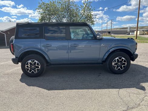 Used 2023 Ford Bronco Outer Banks AWD/4WD image 6