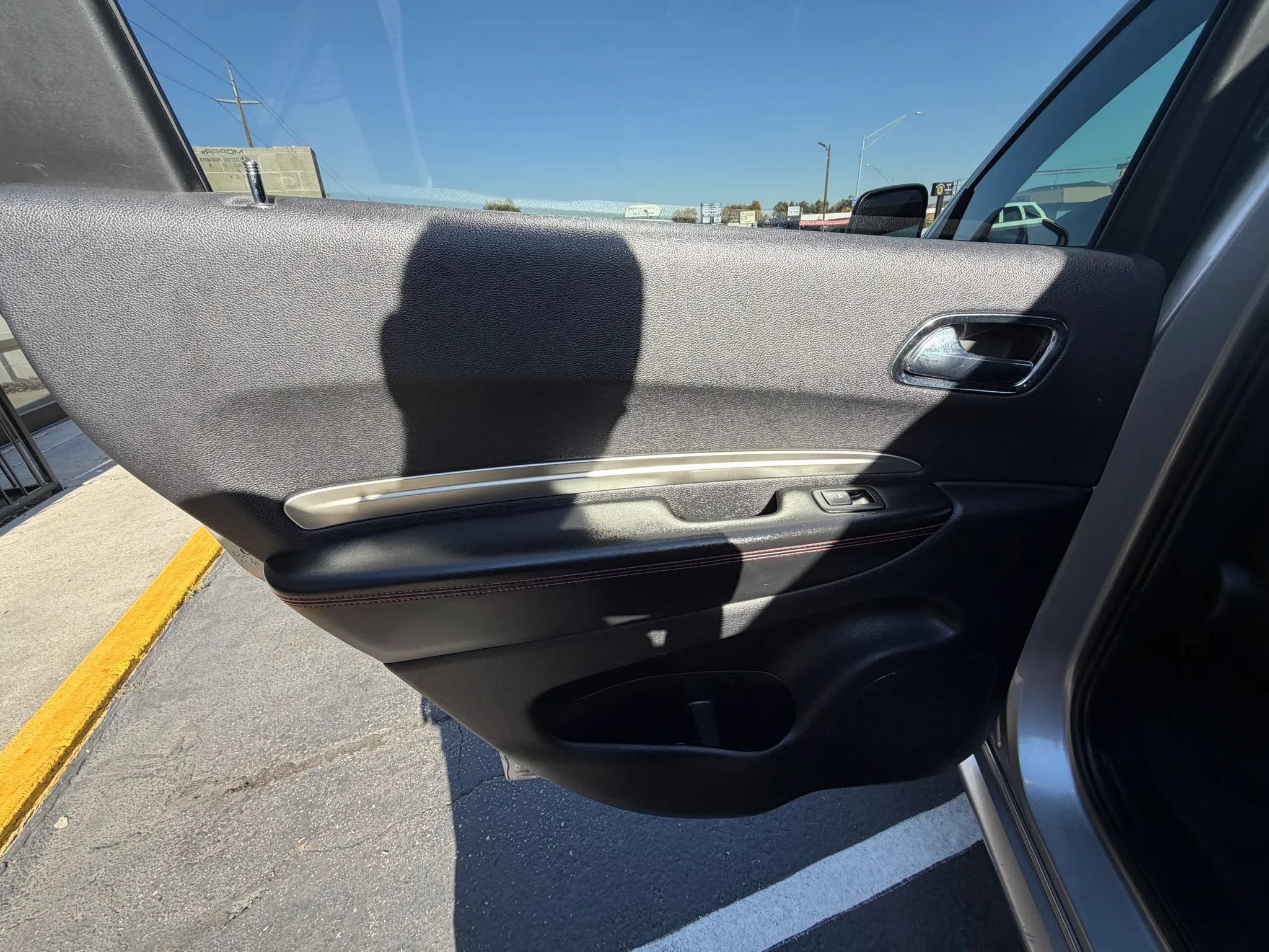 Used 2015 Dodge Durango R/T w/ Blacktop Package RWD image 21