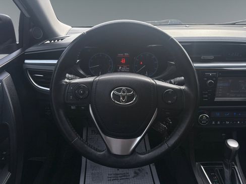 Used 2015 Toyota Corolla S Premium image 11