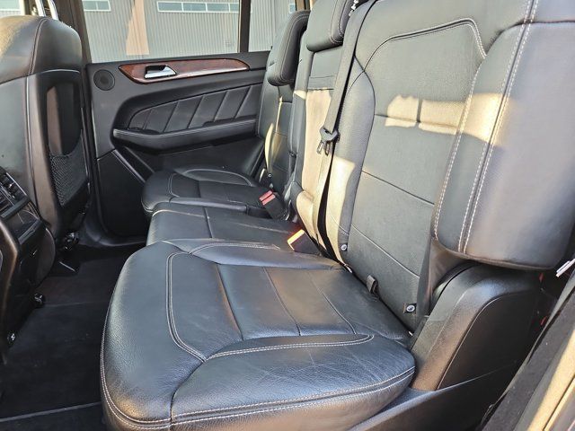 Used 2015 Mercedes-Benz GL 450 4MATIC image 21