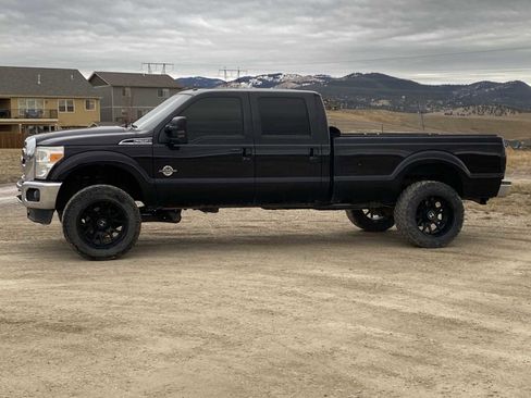 Used 2015 Ford F250 Lariat w/ Lariat Interior Package image 10