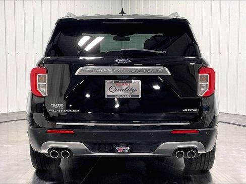 Used 2022 Ford Explorer Platinum w/ Equipment Group 601A AWD/4WD image 4