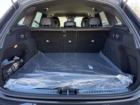 Certified 2025 Mercedes-Benz GLC 300 4MATIC image 8