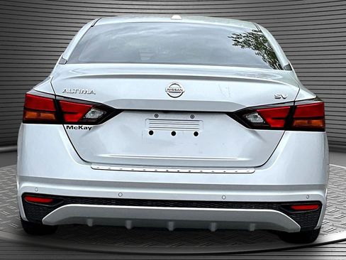 Used 2022 Nissan Altima 2.5 SV FWD image 5