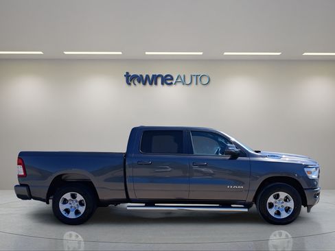 Used 2024 RAM 1500 Big Horn AWD/4WD image 8