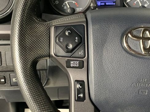 Used 2020 Toyota Tacoma TRD Sport w/ Technology Package RWD image 18