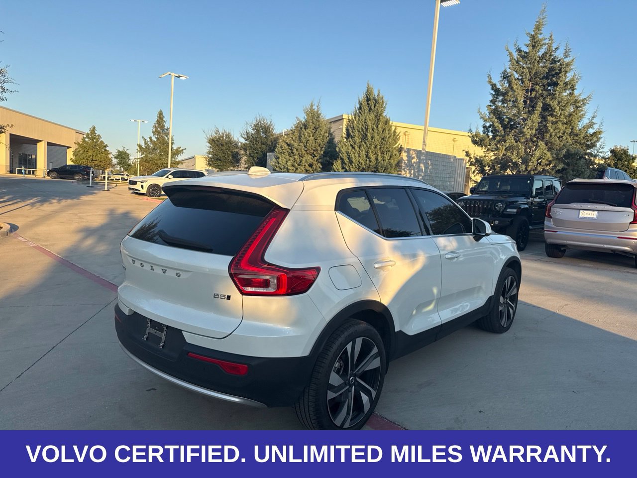 Certified 2024 Volvo XC40 B5 Ultimate w/ Protection Package Premier AWD/4WD image 15