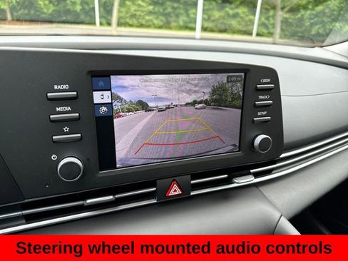 Used 2026 Hyundai Elantra SE FWD image 16