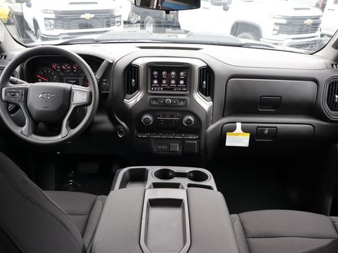 New 2026 Chevrolet Silverado 1500 Custom Trail Boss w/ LPO, Dark Essentials Package AWD/4WD image 7