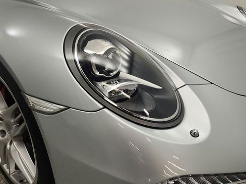 Used 2015 Porsche 911 Targa 4S image 32