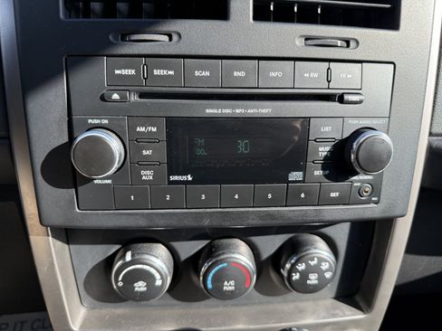 Used 2012 Jeep Liberty Sport w/ Popular Equipment Group AWD/4WD image 22