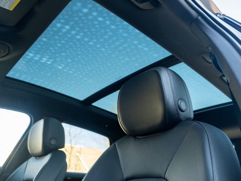 New 2026 Porsche Cayenne image 17