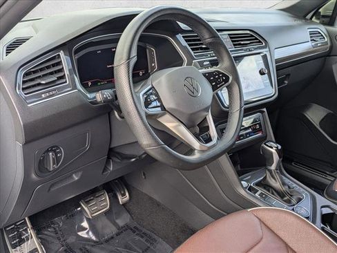 Used 2024 Volkswagen Tiguan SEL R-Line AWD/4WD image 10