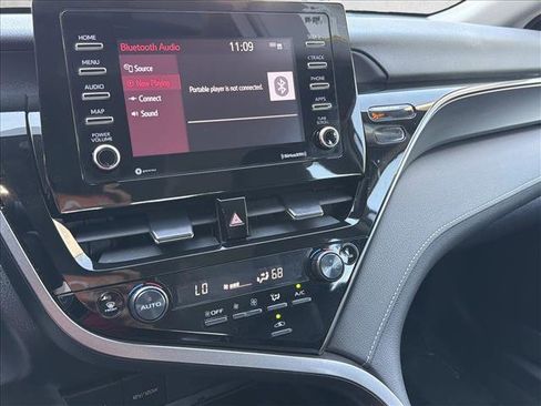 Used 2024 Toyota Camry SE FWD image 18