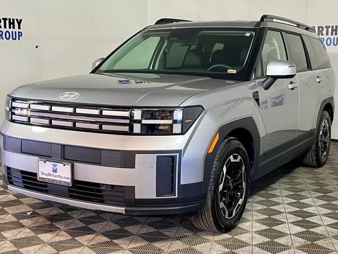 Used 2024 Hyundai Santa Fe SEL image 2