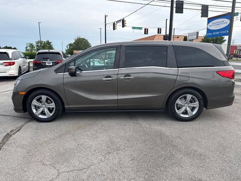 Used 2018 Honda Odyssey EX-L image 2