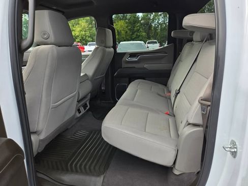 Used 2025 Chevrolet Silverado 1500 LT AWD/4WD image 12