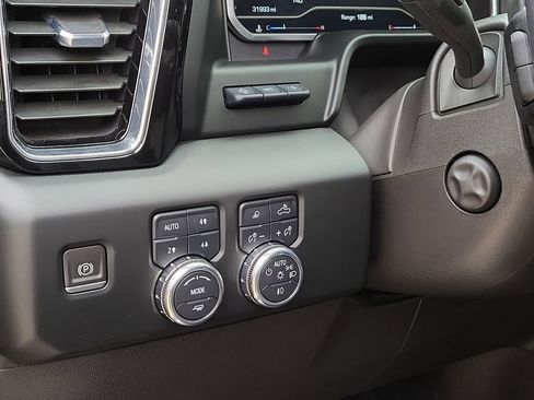 Used 2023 GMC Sierra 1500 Denali w/ Denali Reserve Package image 18