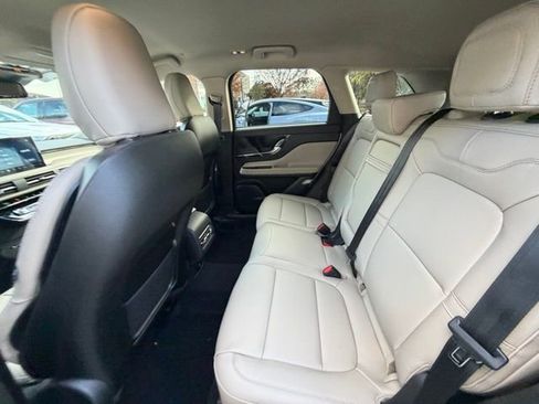 New 2026 Lincoln Corsair Premiere image 12