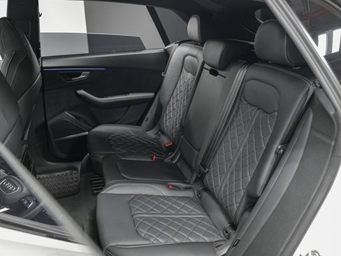 Used 2024 Audi SQ8 Premium Plus AWD/4WD image 29