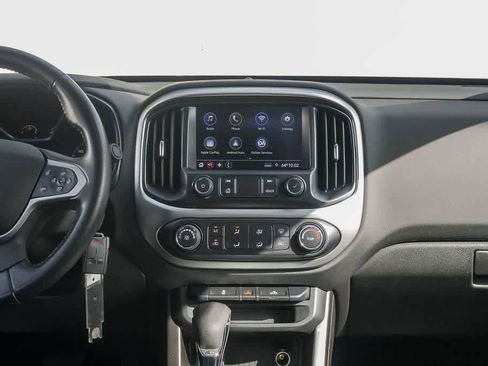 Used 2022 Chevrolet Colorado LT image 12