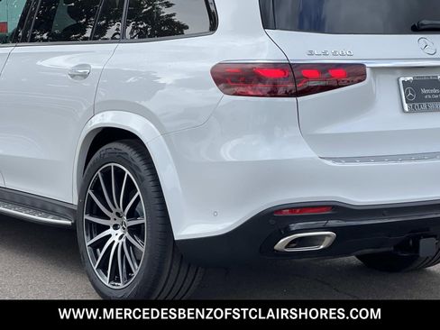 New 2026 Mercedes-Benz GLS 580 GLS 580 image 4