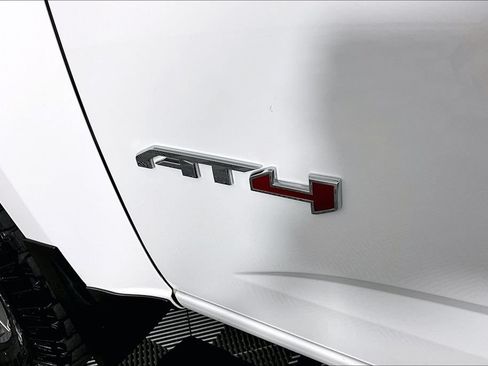 Certified 2022 GMC Canyon AT4 AWD/4WD image 24