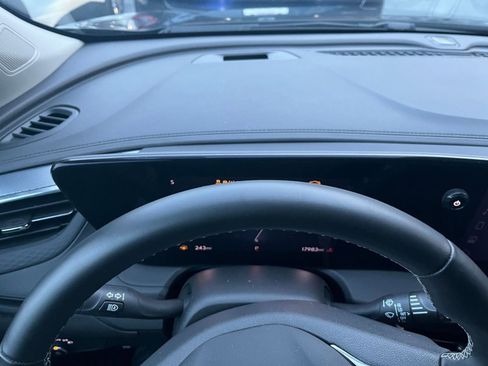 Used 2025 Buick Encore GX Preferred image 28