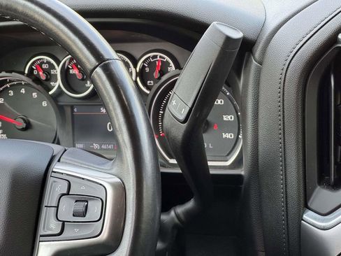 Used 2022 Chevrolet Silverado 1500 LT image 6