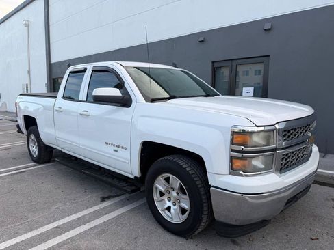 Used 2015 Chevrolet Silverado 1500 LT w/ Trailering Package RWD image 3
