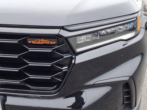 Used 2023 Honda Pilot TrailSport image 8