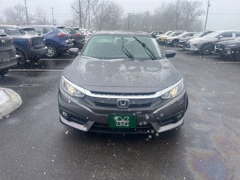 Used 2018 Honda Civic EX-T image 6