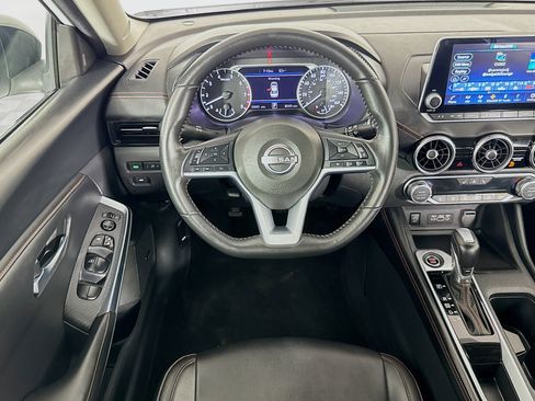 Used 2024 Nissan Sentra SR w/ SR Premium Package FWD image 16