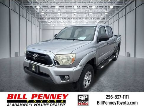 Used 2015 Toyota Tacoma PreRunner w/ SR5 Package RWD image 1