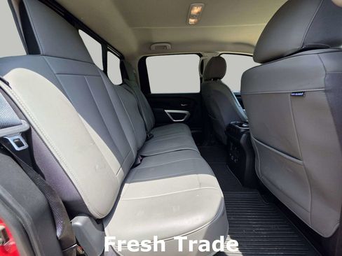Used 2021 Nissan Titan SV w/ SV Convenience Package AWD/4WD image 8
