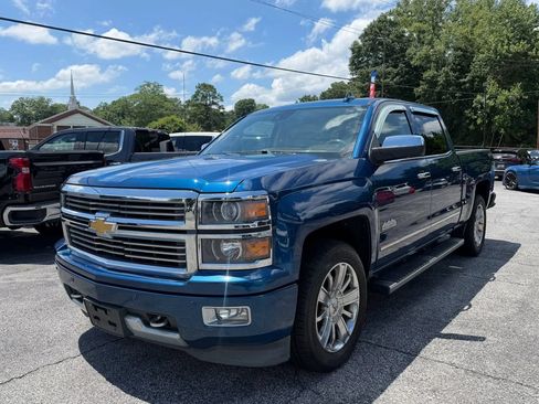 Used 2015 Chevrolet Silverado 1500 High Country w/ High Country Premium Package AWD/4WD image 3