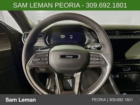New 2026 Jeep Grand Cherokee Altitude AWD/4WD image 11