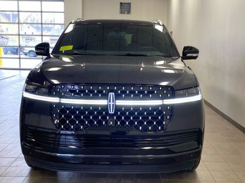 New 2026 Lincoln Navigator L Black Label AWD/4WD image 33