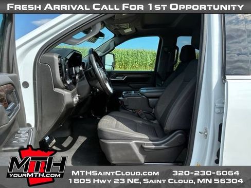 Used 2024 GMC Sierra 2500 SLE AWD/4WD image 9