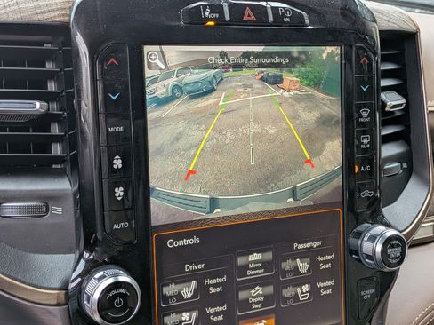 Used 2019 RAM 1500 Limited AWD/4WD image 32