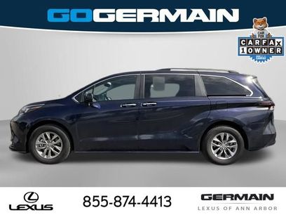 Used 2025 Toyota Sienna XLE