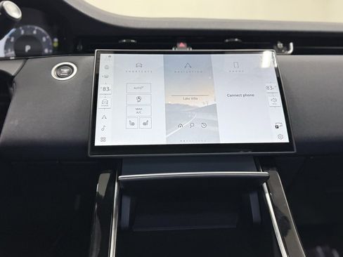 Used 2025 Land Rover Range Rover Evoque Dynamic SE image 19